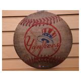 New York Yankees 12" Round Wooden Sign
