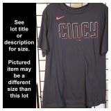 L, Cincinnati Reds-Dela Cruz T-Shirt, Black, Nike
