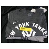 7 New York Yankees The Bronx T-shirts, Dk. & Lt. G