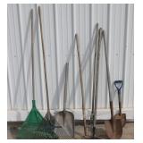 Yard Tools: Shovels & Rakes. Leaf Rake.