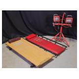 2 Creepers and a shop light