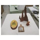 COLLECTIBLE WOOD ITEMS