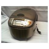 Zojirushi Rice Cooker and Warmer NS-TSC10