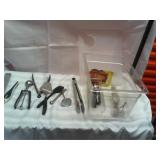 Collection of kitchen utilciles