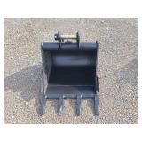24 in 35CL Digging Bucket