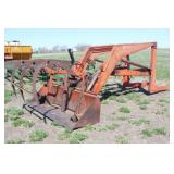 Farmhand Loader w/ Grapple