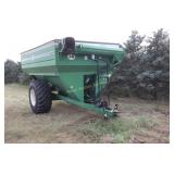 J&M 875 Grain Cart w/roll tarp