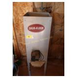 Shur-Kleen screener/cleaner
