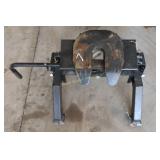 5th Wheel Hitch - includes rails