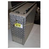 Pickup toolbox w/5 drawers - has key