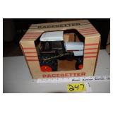 Pacesetter Tractor Decanter Case #5