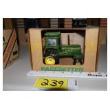Pacesetter Tractor Decanter The Green Machine mini