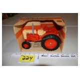 Case 600 in box Ertl 1/16