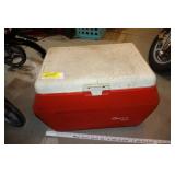 cooler w/2 50lb bags of silica sand