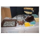 Metal stands, plates, bowls, trays