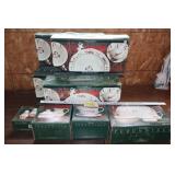 Pfaltzgraff Christmas dinnerware set Snow Village