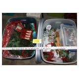 Chistmas decor - 2 totes