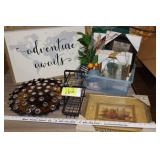 picture frames & decor