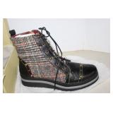 Lartiste Boots size 9.5-10 NIB