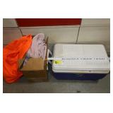 Igloo cooler & towels