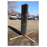 Cattle scratcher on portable stand