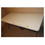 6' Folding table