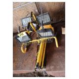 pair of work lights, 1 stand