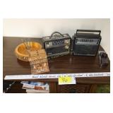 2 vintage radios, & vintage pieces