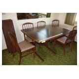 Vintage dining table & 6 chairs