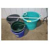 Buckets & Totes