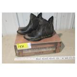 Circle G size 7 1/2 Womens Boots