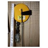 Trouble light with reel