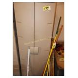 Rubbermaid Cabinet