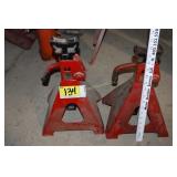 4 wooden saw horses