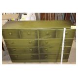 Retro dresser
