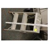 2 Step Ladder
