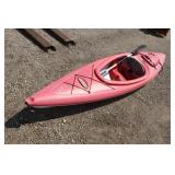 10' Kayak w/paddle