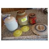 2 cookie jar crocks