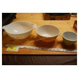 3 Pyrex mixing bowl