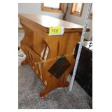side table w/ magazine rack
