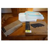 Pampered Chef Stone Ware Muffin Pan & Slicer