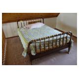 Antique Jenny Lynn Bed, mattress & bedding