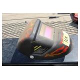 Auto darkening welding helmet