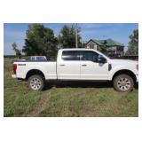 2017 Ford F350 Platinum Super Duty Crew Cab 4x4