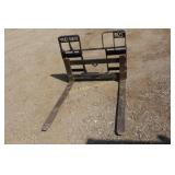 MDS Pallet Forks skidloader mount 5500lb capacity