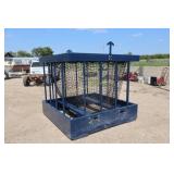 Badlands bale feeder w/ horse hay net 2 1/2" space