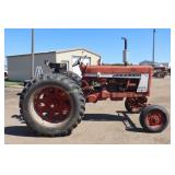 International 656 Gas Tractor