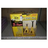 A pair of 3 Ton Jack Stands
