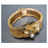 Metro Online: A Timed Auction