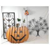 Metal decor! Great for your garden!!